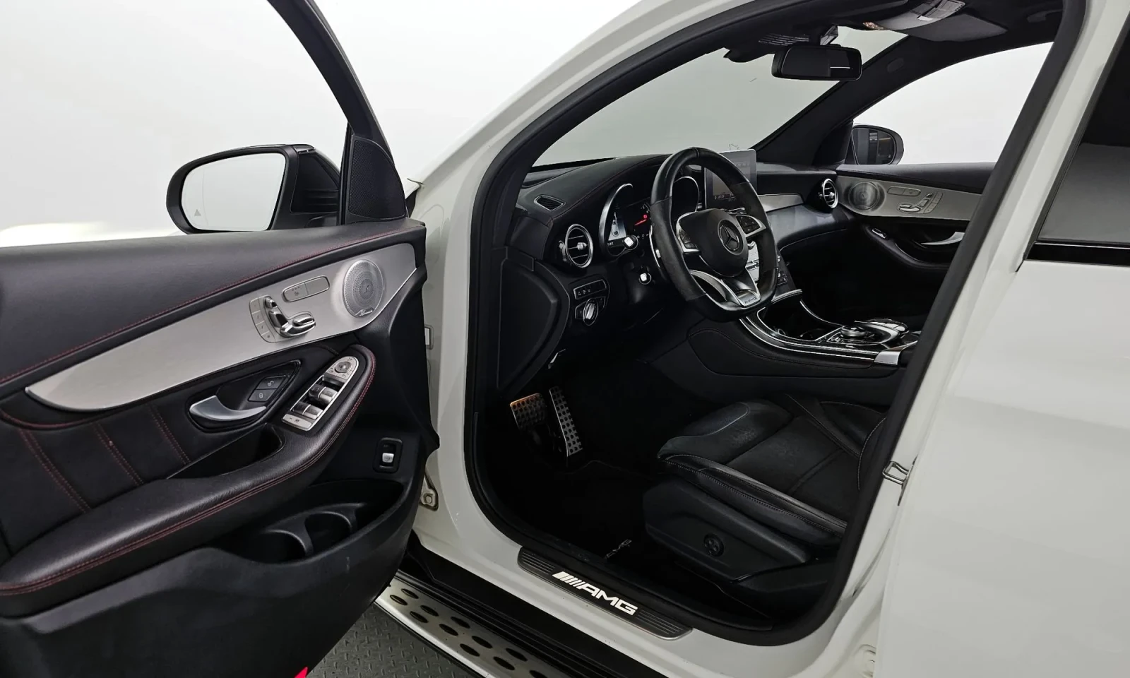 Mercedes-Benz GLC 43 AMG 4MATIC* BURMESTER* 360 CAMS, снимка 10 - Автомобили и джипове - 54776438