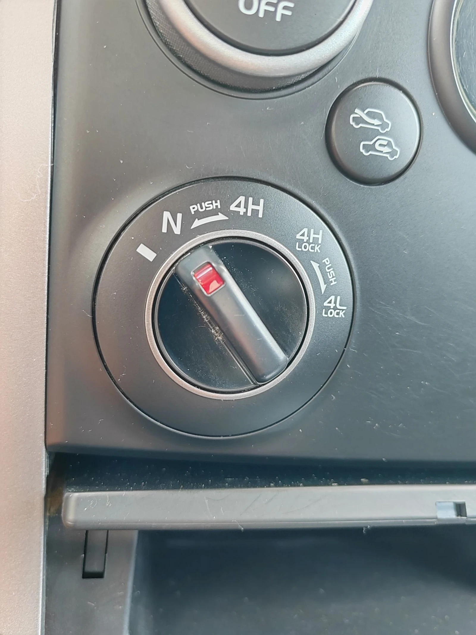 Suzuki Grand vitara 1.9, 130к.с. 4х4, снимка 12 - Автомобили и джипове - 55428324
