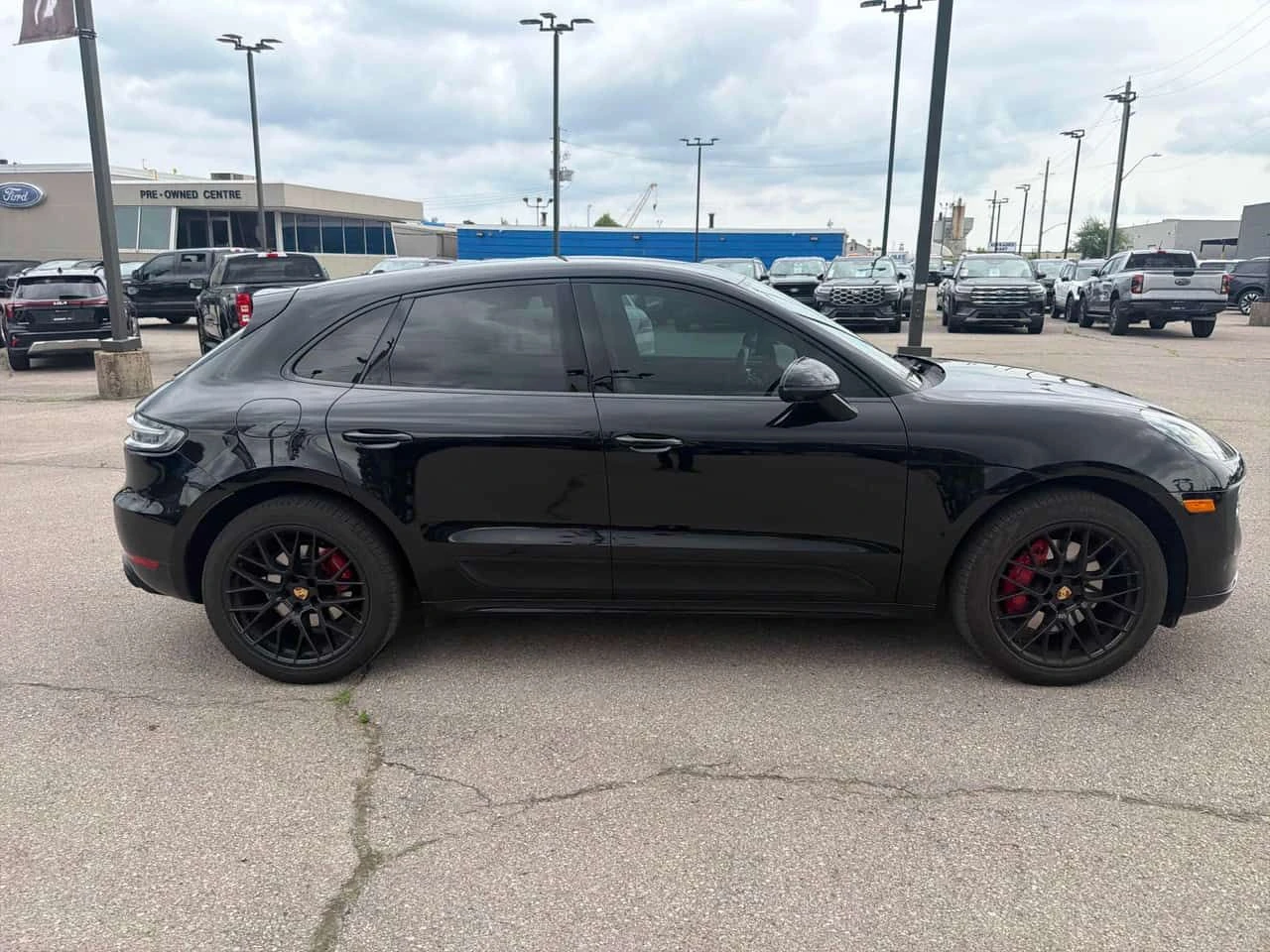Porsche Macan * GTS * CARFAX * ОПЦИЯ ЗА ФИНАНСИРАНЕ, снимка 3 - Автомобили и джипове - 55647607