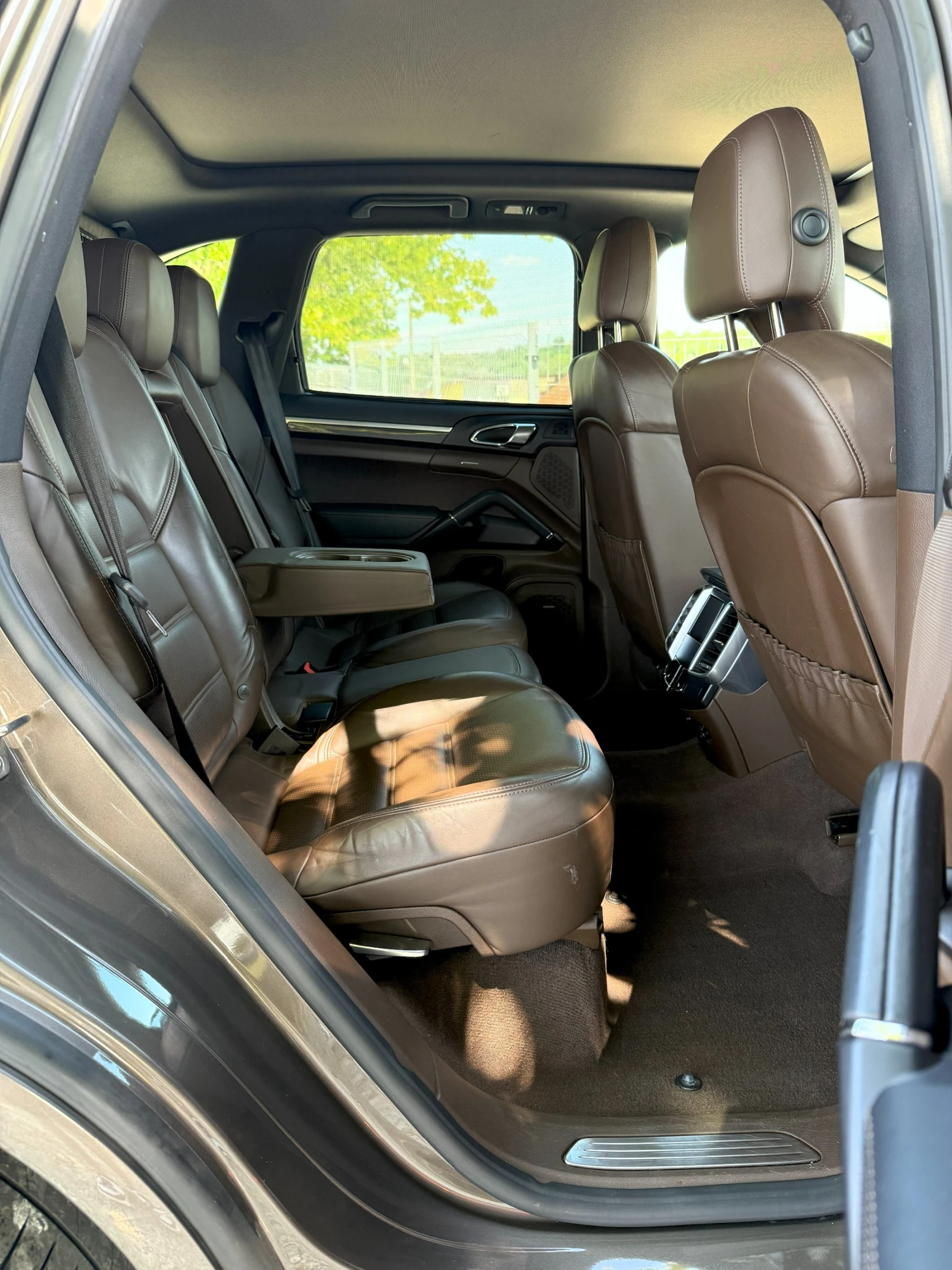 Porsche Cayenne S E-Hybrid 416 к.с. 4x4 Facelift Обслужен, снимка 12 - Автомобили и джипове - 56086639