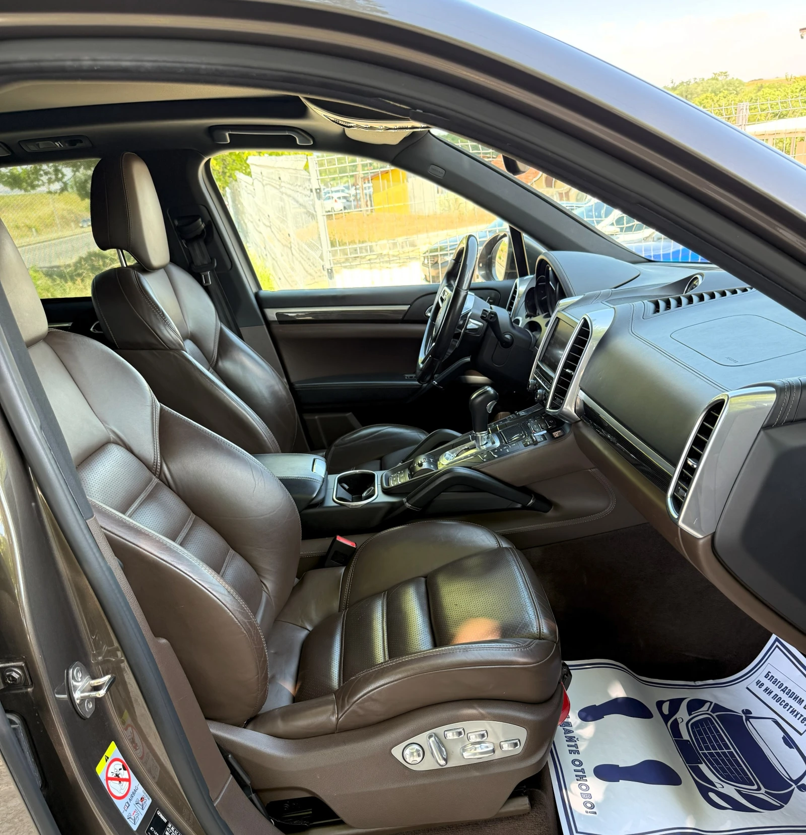 Porsche Cayenne S E-Hybrid 416 к.с. 4x4 Facelift Обслужен, снимка 14 - Автомобили и джипове - 56086639