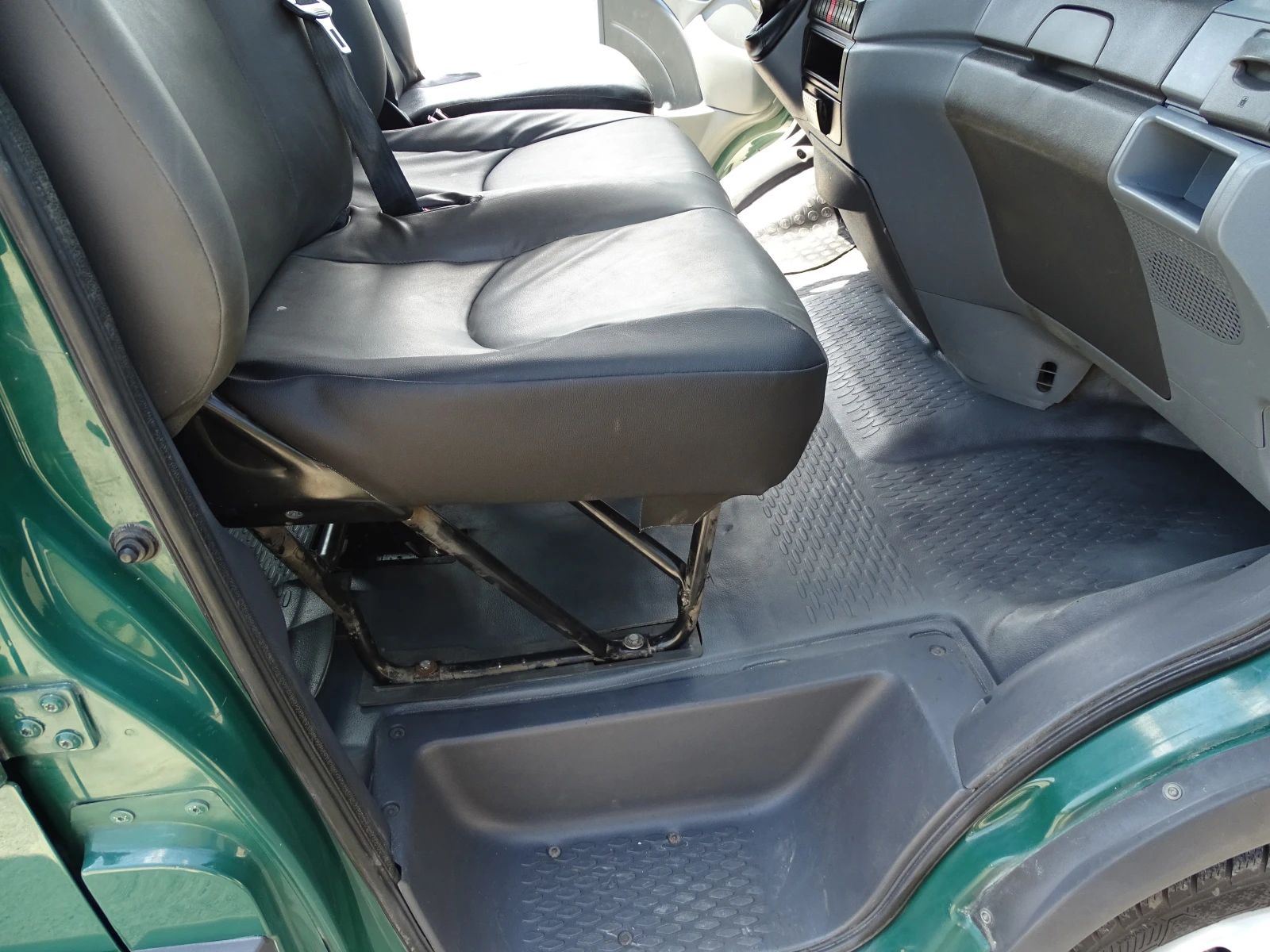 Iveco 35c18 3.0HPI  КАТ. * Б* 7-места, снимка 14 - Бусове и автобуси - 55116769