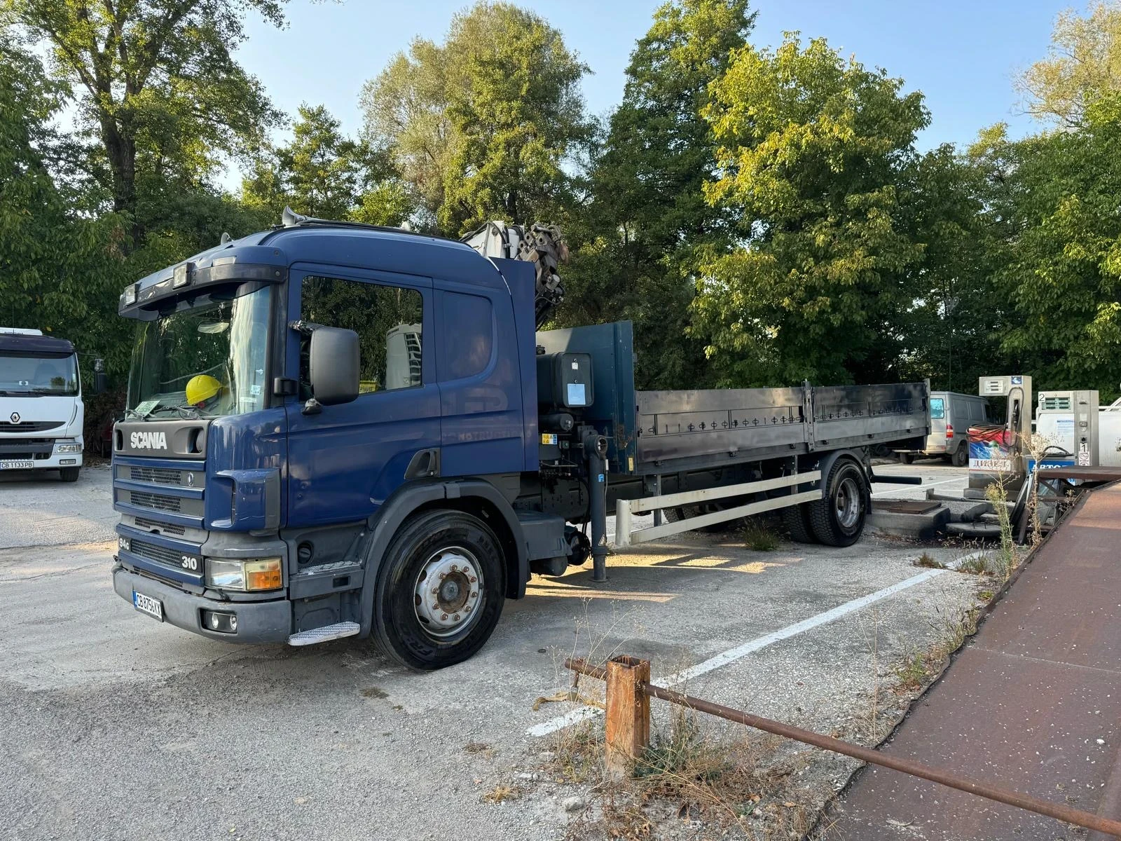 Scania P 310 Бордови с кран - изображение 8