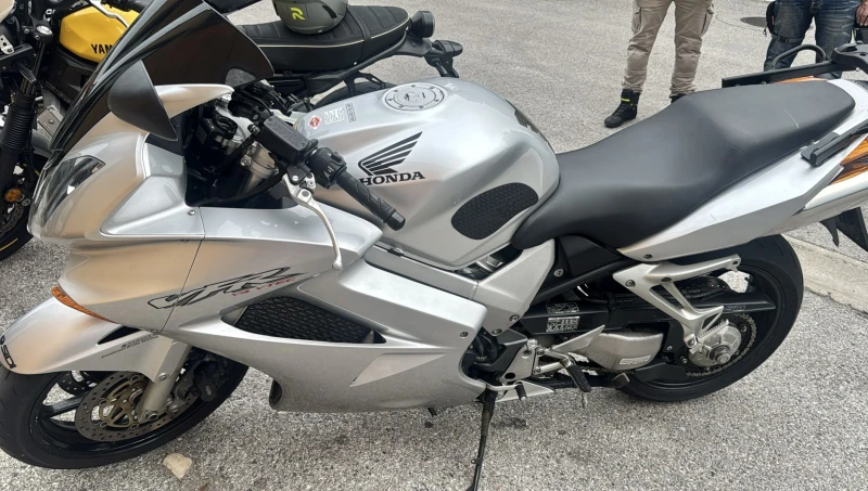 Honda Vfr 800i , снимка 12 - Мотоциклети и мототехника - 52109058