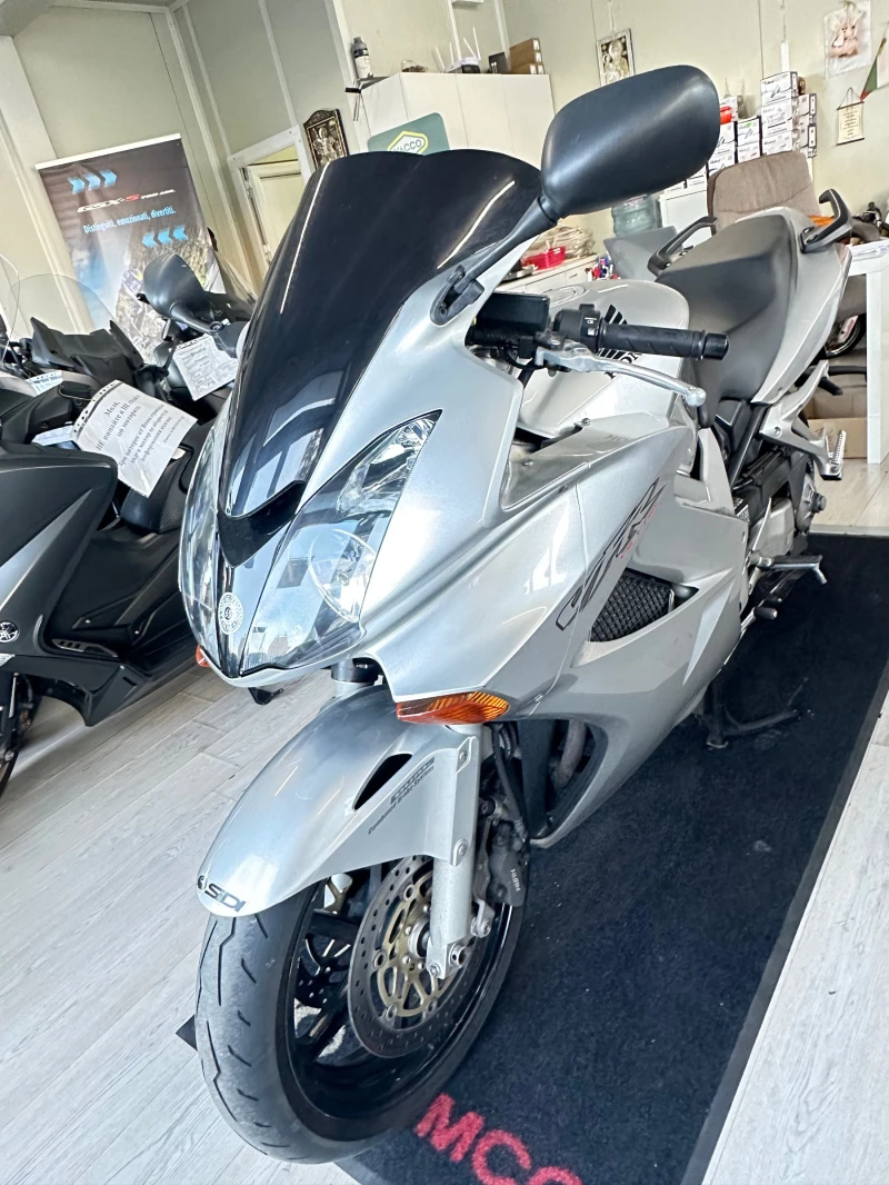 Honda Vfr 800i , снимка 3 - Мотоциклети и мототехника - 52109058