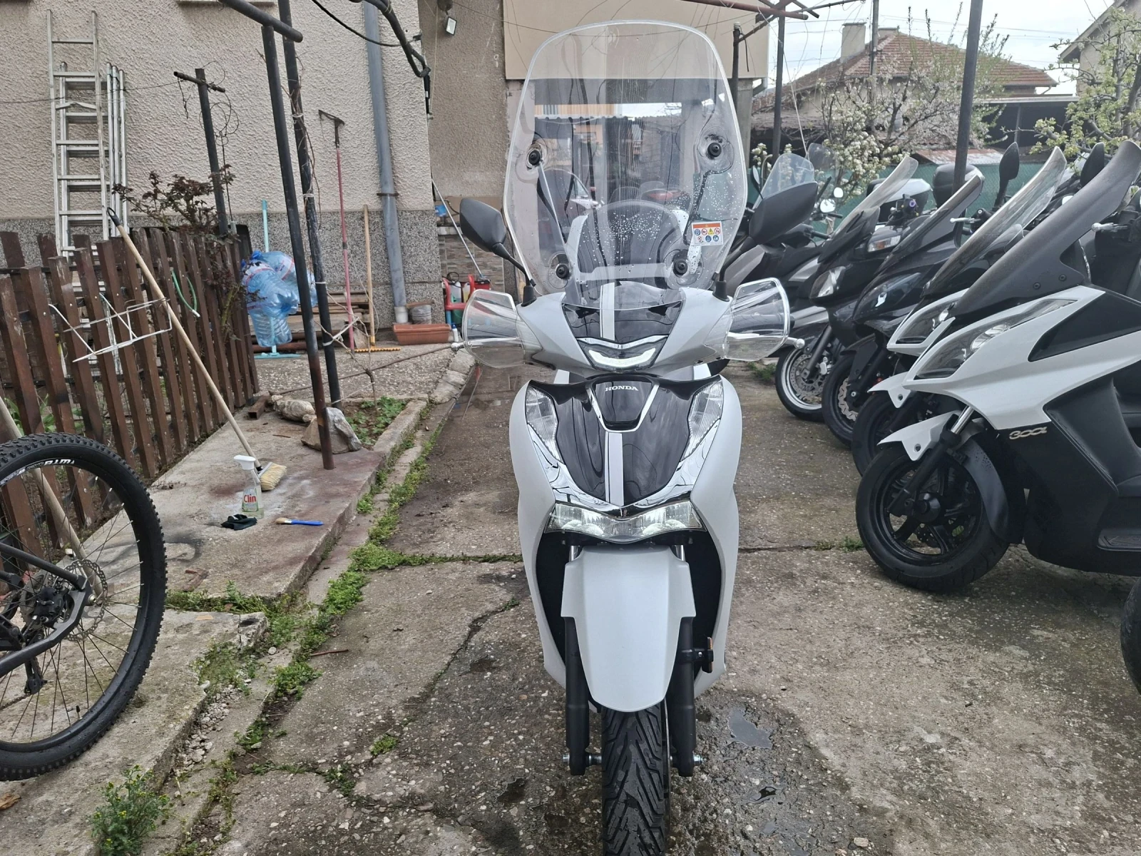 Honda Sh 125is SPORT ABS Keyless  Auto stop Реални километр, снимка 2 - Мотоциклети и мототехника - 54229460