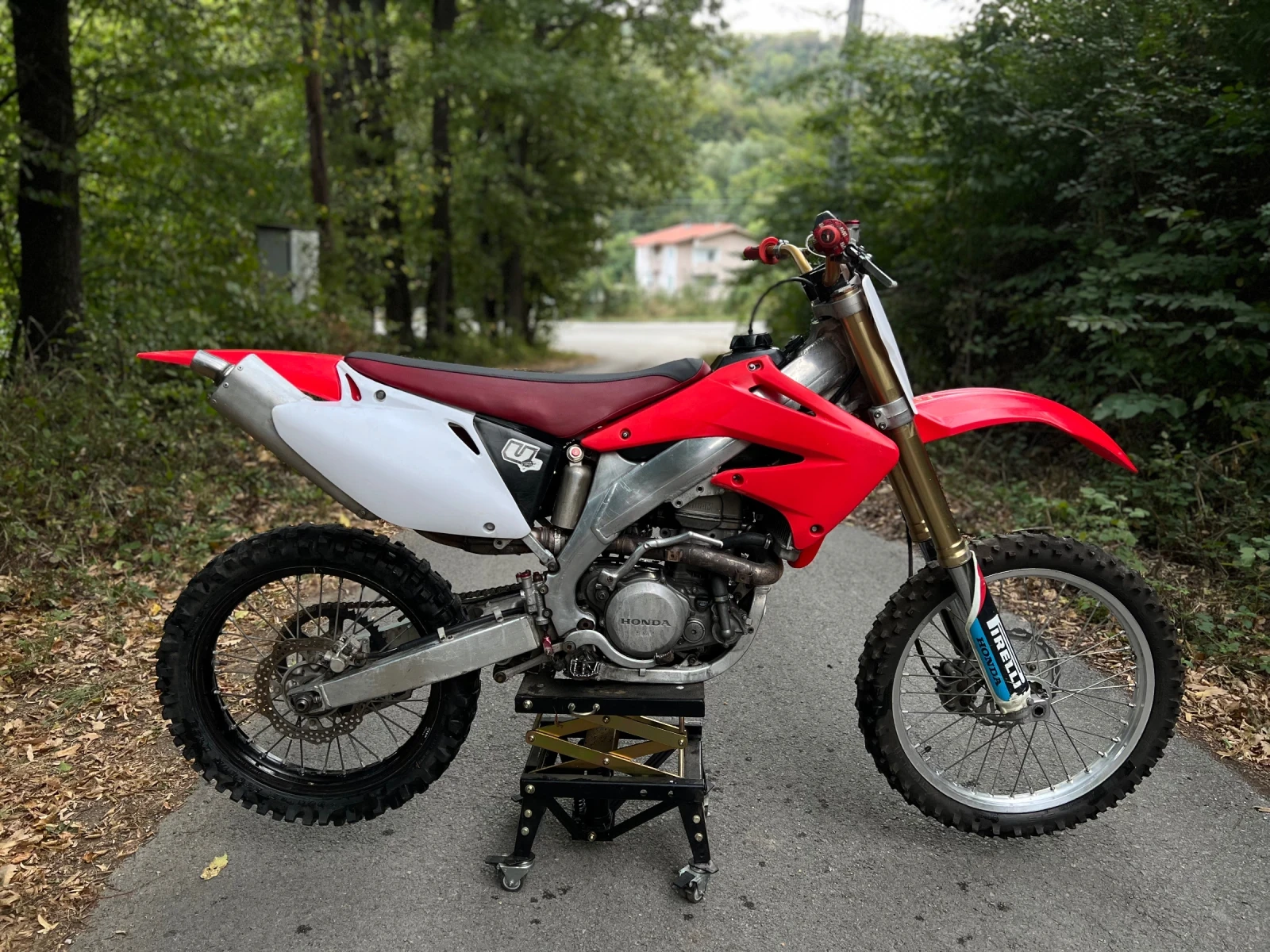 Honda Crf Чист Крос, 450cc 2003г., снимка 2 - Мотоциклети и мототехника - 56201780