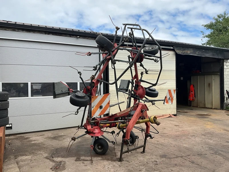 Сенообръщачка Друга марка Немска Greenland Fanex 682, снимка 2 - Селскостопанска техника - 52213982