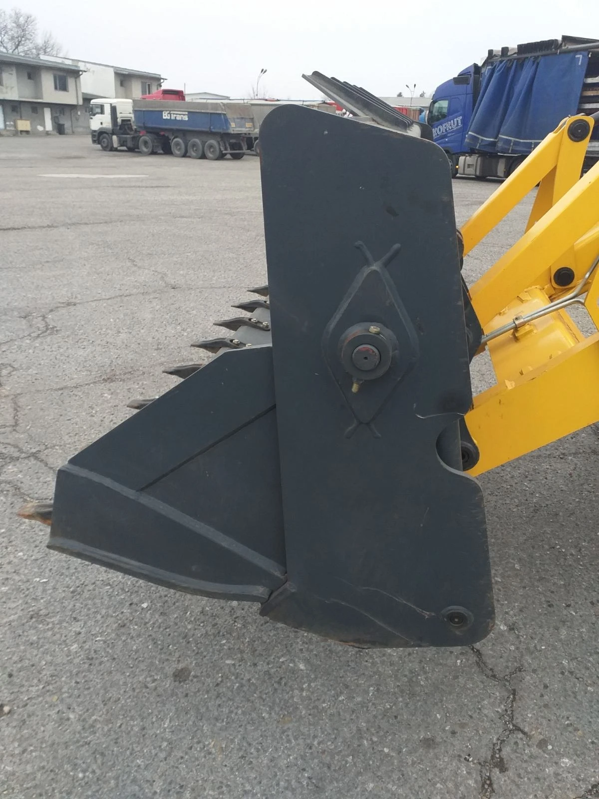  Case VX90 | Mobile.bg   13