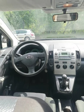 Toyota Corolla verso, снимка 4