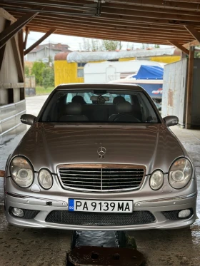  Mercedes-Benz E 320