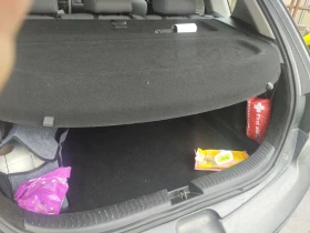 Mazda 3 - 2300 € / 4498.41 лв. - 54130636 6