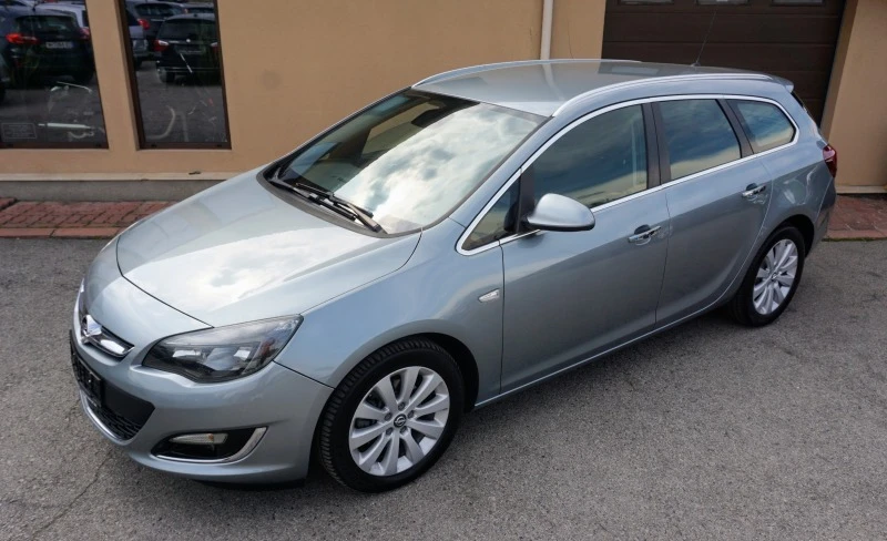 Opel Astra 1.7 CDTI ST COSMO ECOFLEX, снимка 1 - Автомобили и джипове - 23660230