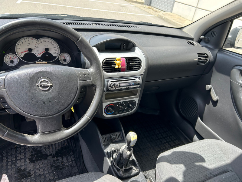 Opel Corsa 1.4 ECOTEC, снимка 8 - Автомобили и джипове - 46402248