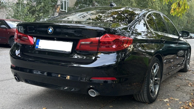 BMW 520 G30, снимка 4 - Автомобили и джипове - 47652817