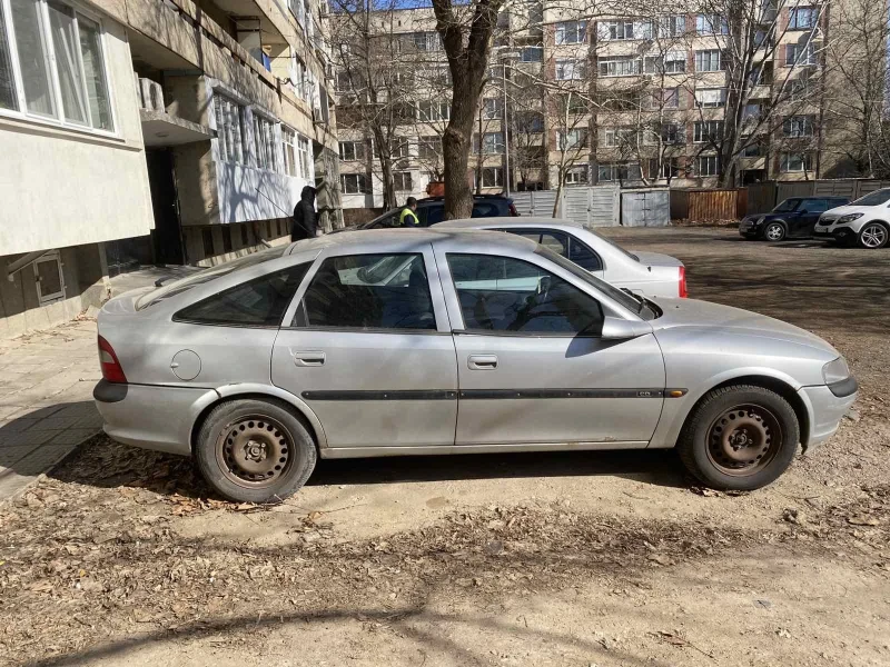 Opel Vectra 2.0 dti, снимка 3 - Автомобили и джипове - 49176105