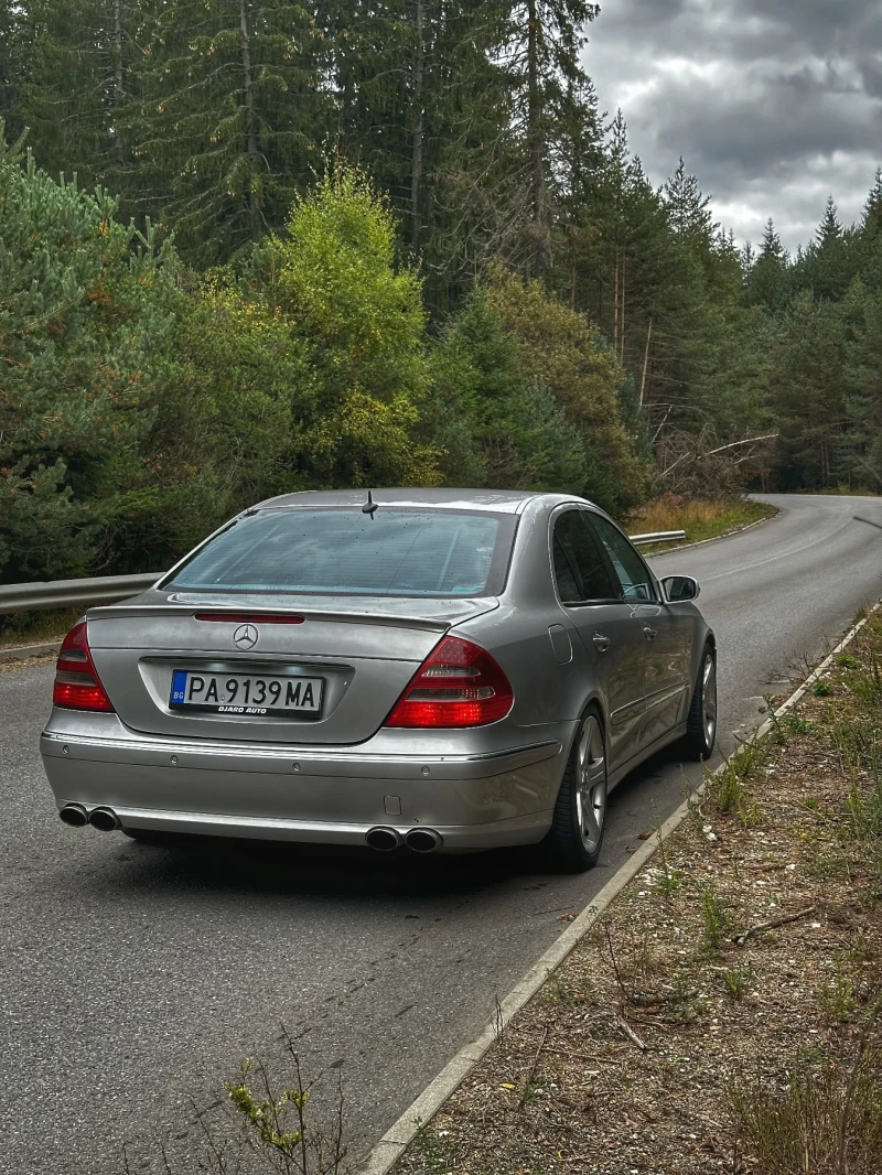 Mercedes-Benz E 320, снимка 5 - Автомобили и джипове - 49228930