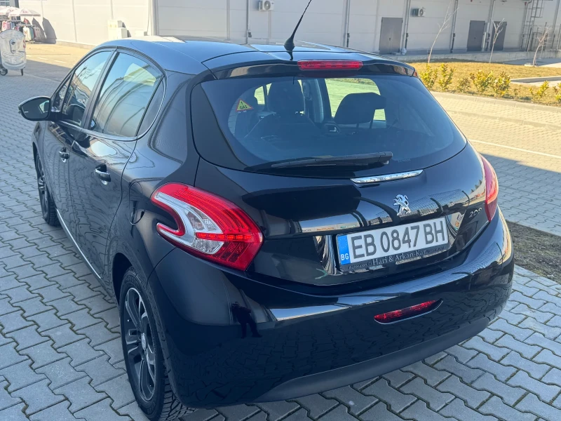 Peugeot 208 1.4i ГАЗ/ЛИЗИНГ, снимка 4 - Автомобили и джипове - 49380175