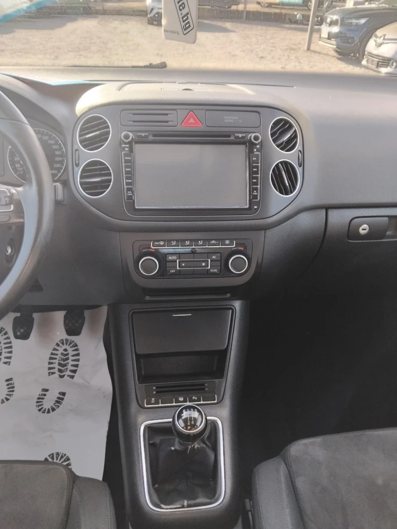 VW Golf Plus 1.6TDi105ксHighline, снимка 5 - Автомобили и джипове - 49419112