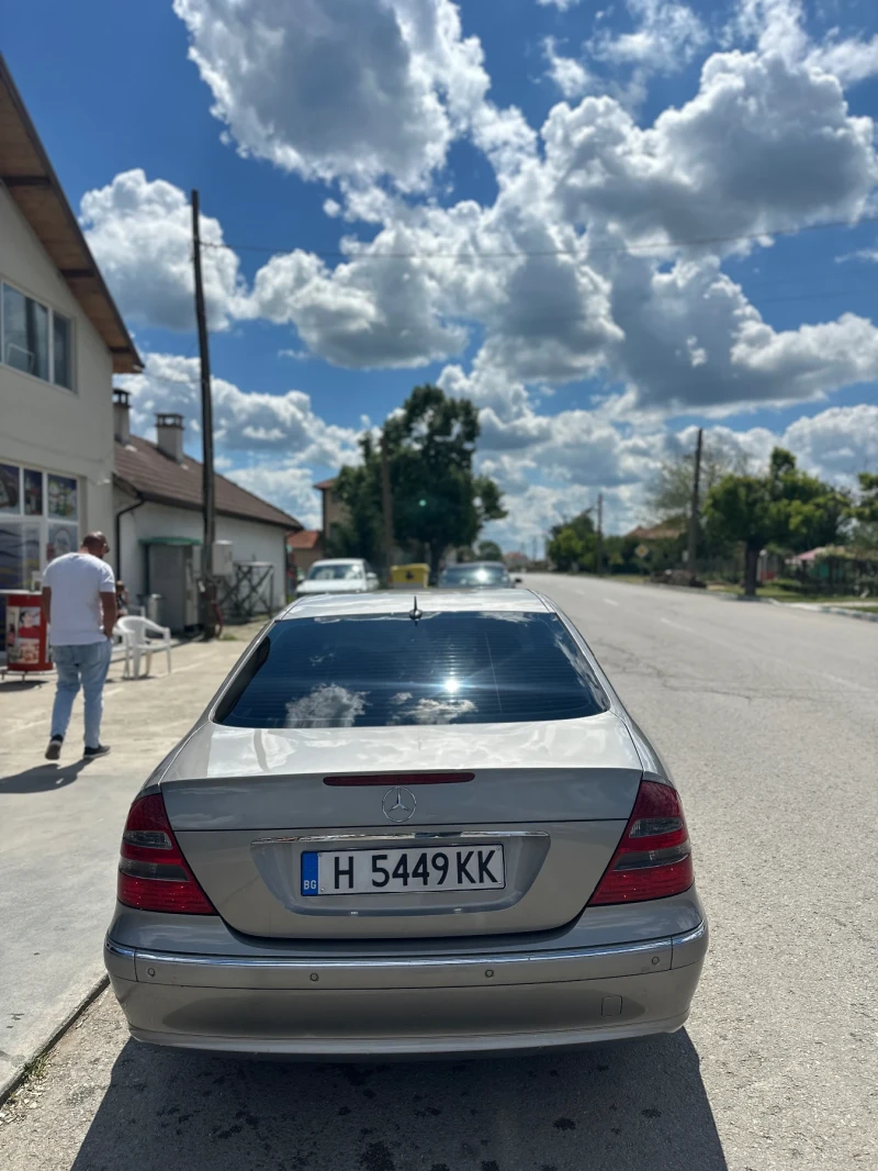 Mercedes-Benz E 320, снимка 4 - Автомобили и джипове - 52677796