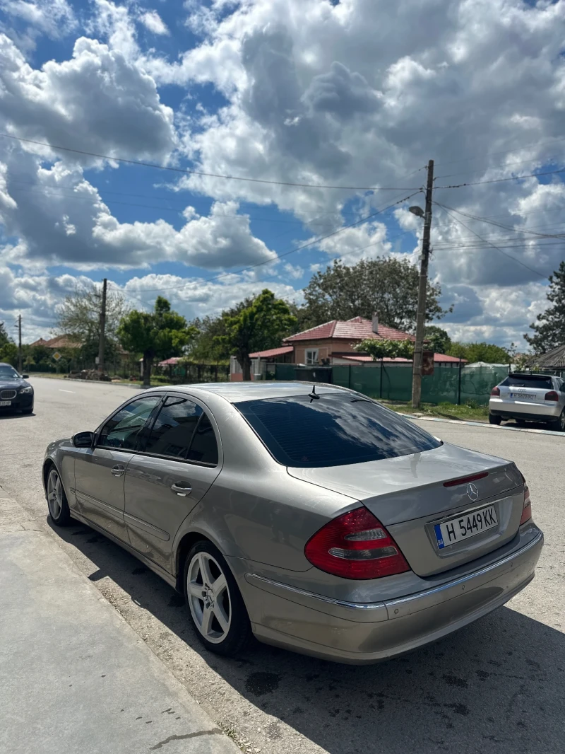 Mercedes-Benz E 320, снимка 3 - Автомобили и джипове - 52677796