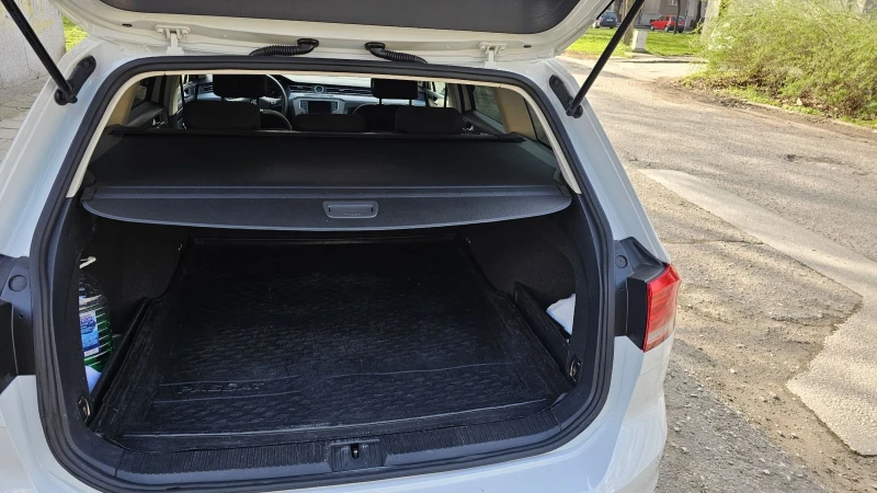 VW Passat Variant, снимка 9 - Автомобили и джипове - 51773975