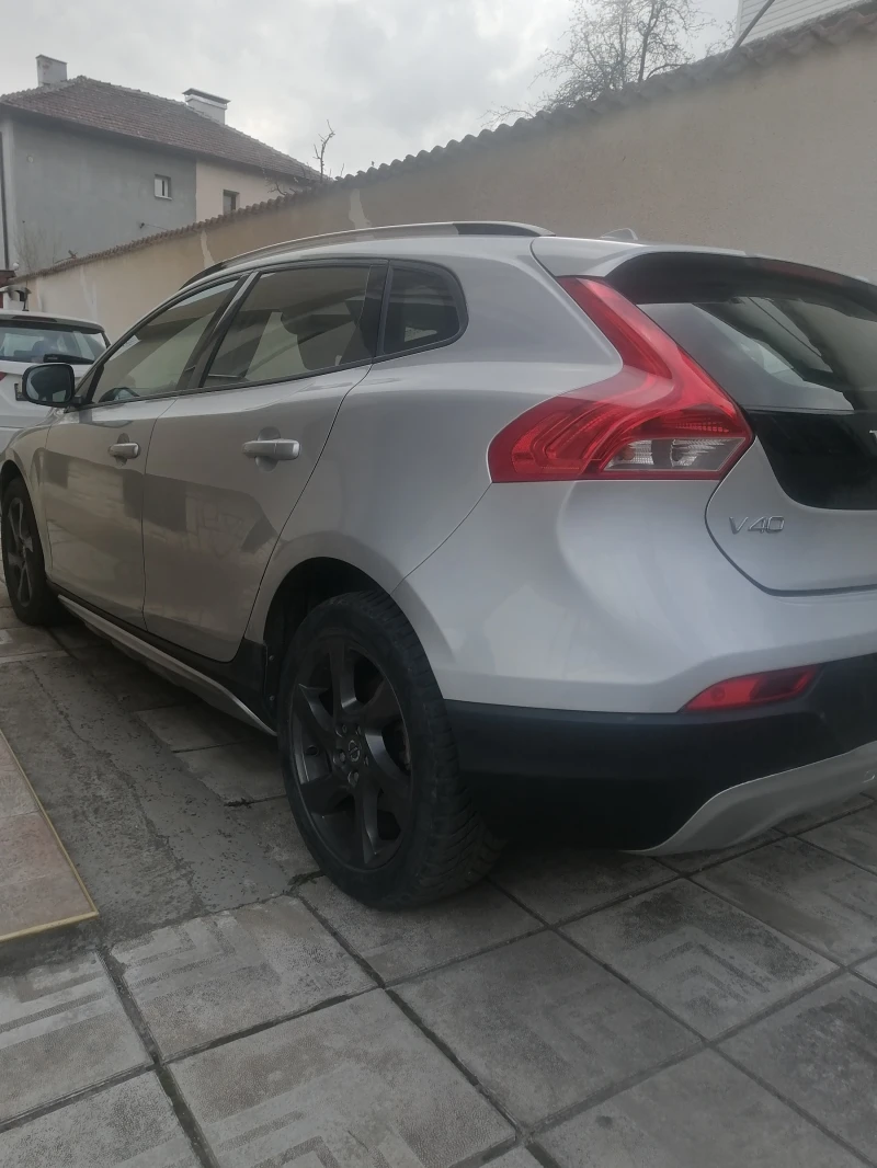 Volvo V40 Cross Country 1.6, снимка 4 - Автомобили и джипове - 52617153