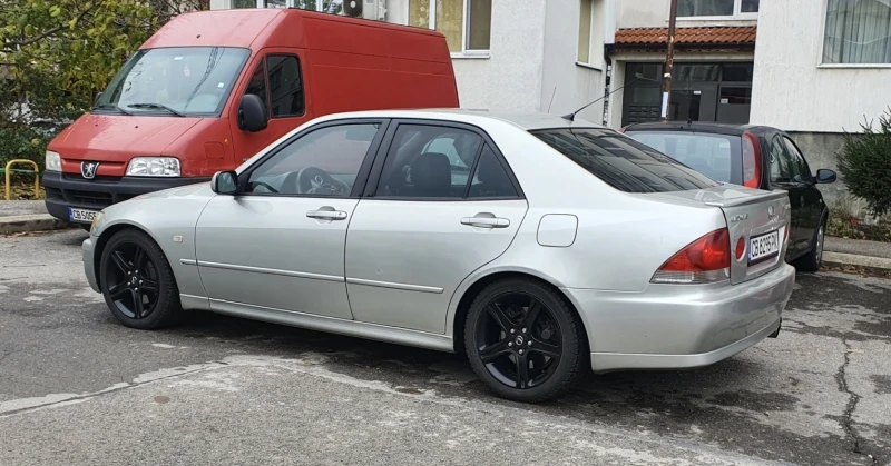 Lexus IS 200 Sport / Kompressor, снимка 6 - Автомобили и джипове - 52220023