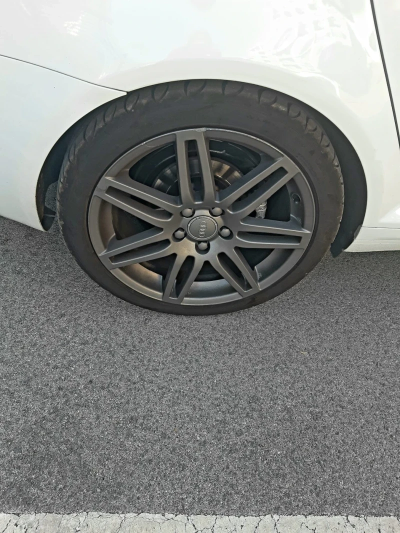 Audi A3 2.0 TDI 140кс S-line Facelift, снимка 2 - Автомобили и джипове - 52940564