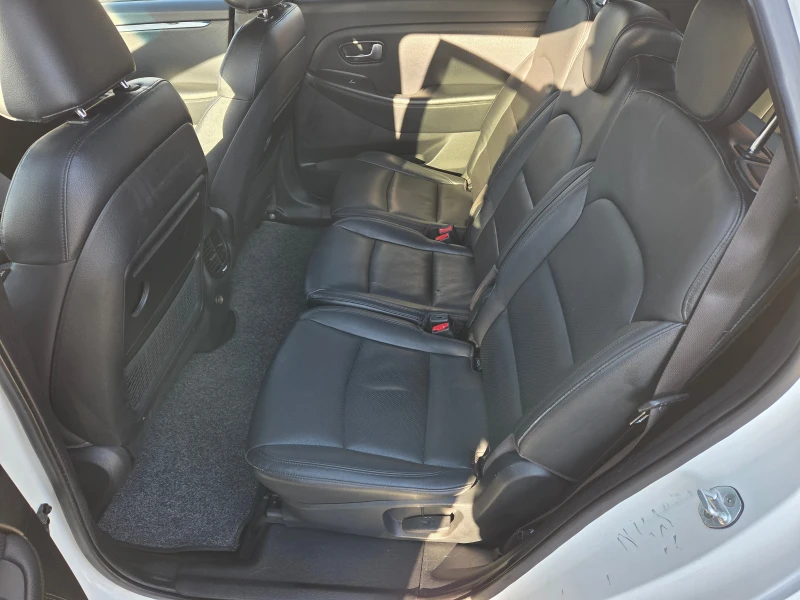 Kia Carens 1, 7crdi/avt./navi/koja/, снимка 9 - Автомобили и джипове - 53107219
