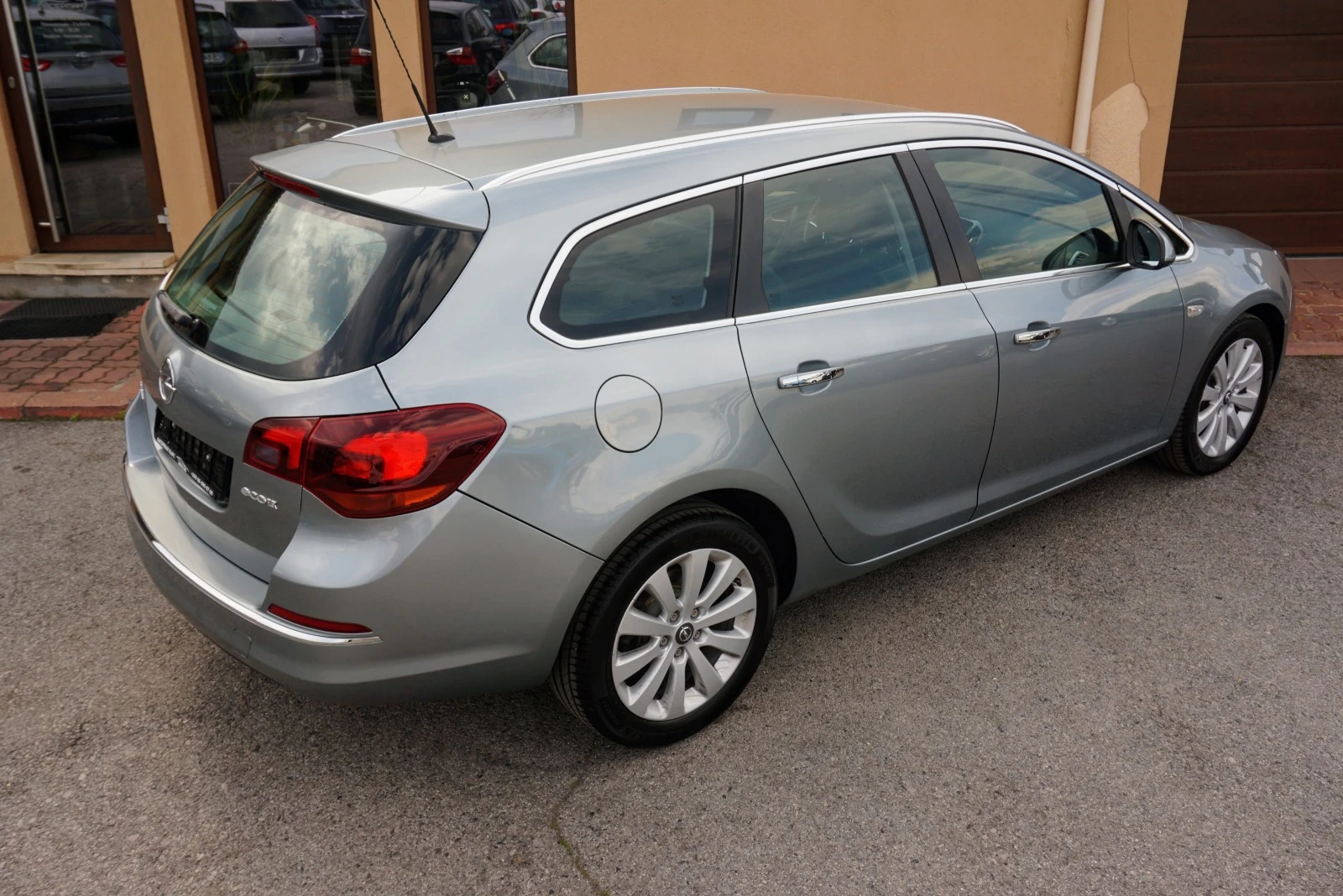 Opel Astra 1.7 CDTI ST COSMO ECOFLEX - изображение 3