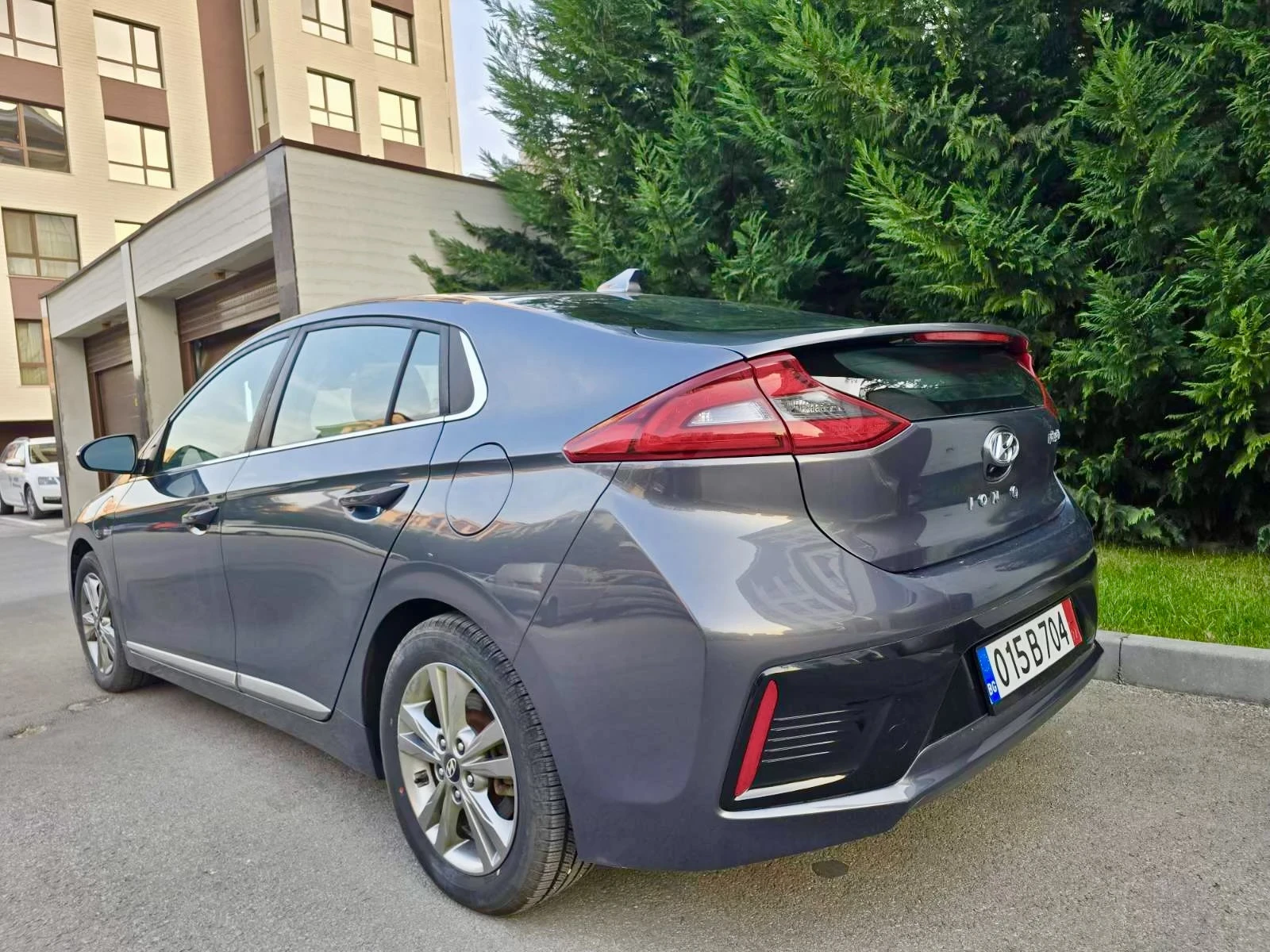 Hyundai Ioniq  - изображение 3