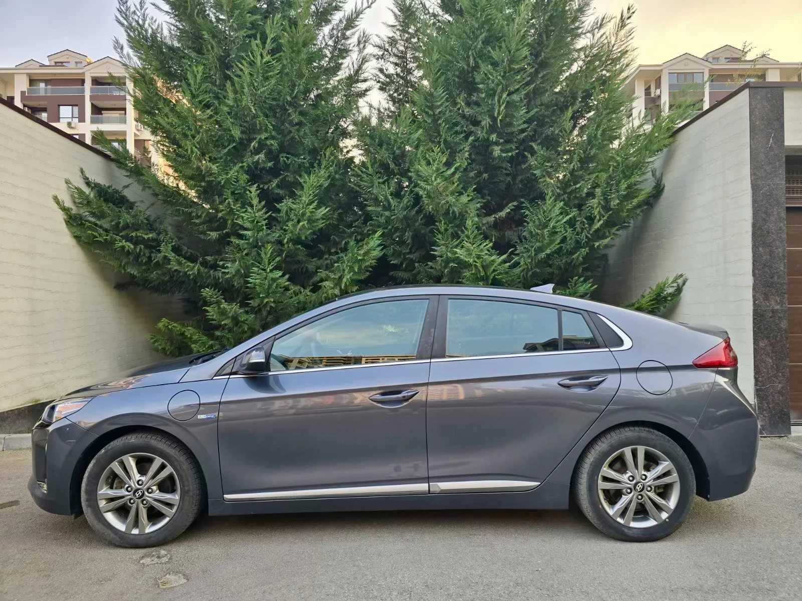 Hyundai Ioniq  - изображение 4