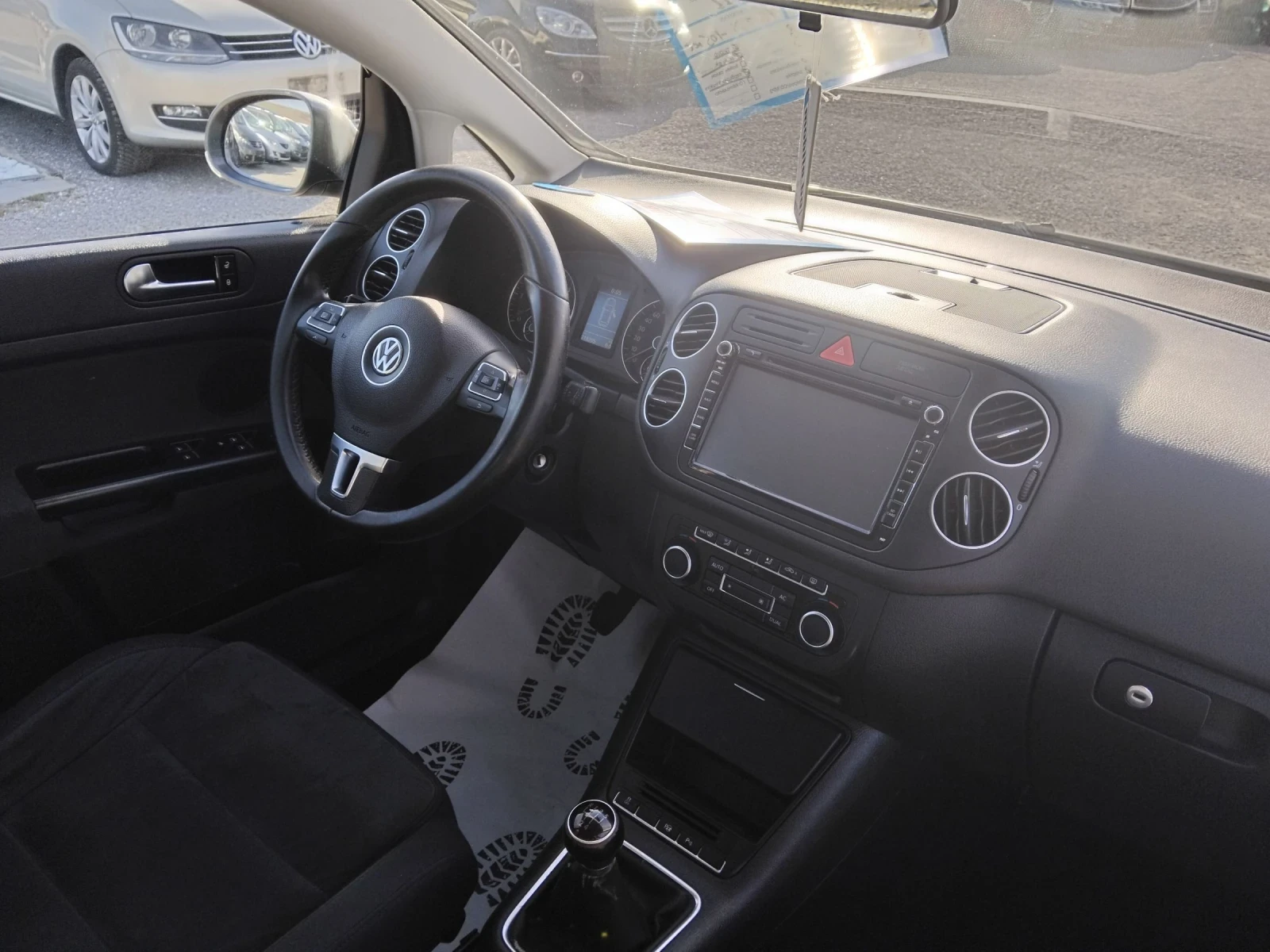 VW Golf Plus 1.6TDi105ксHighline - изображение 3