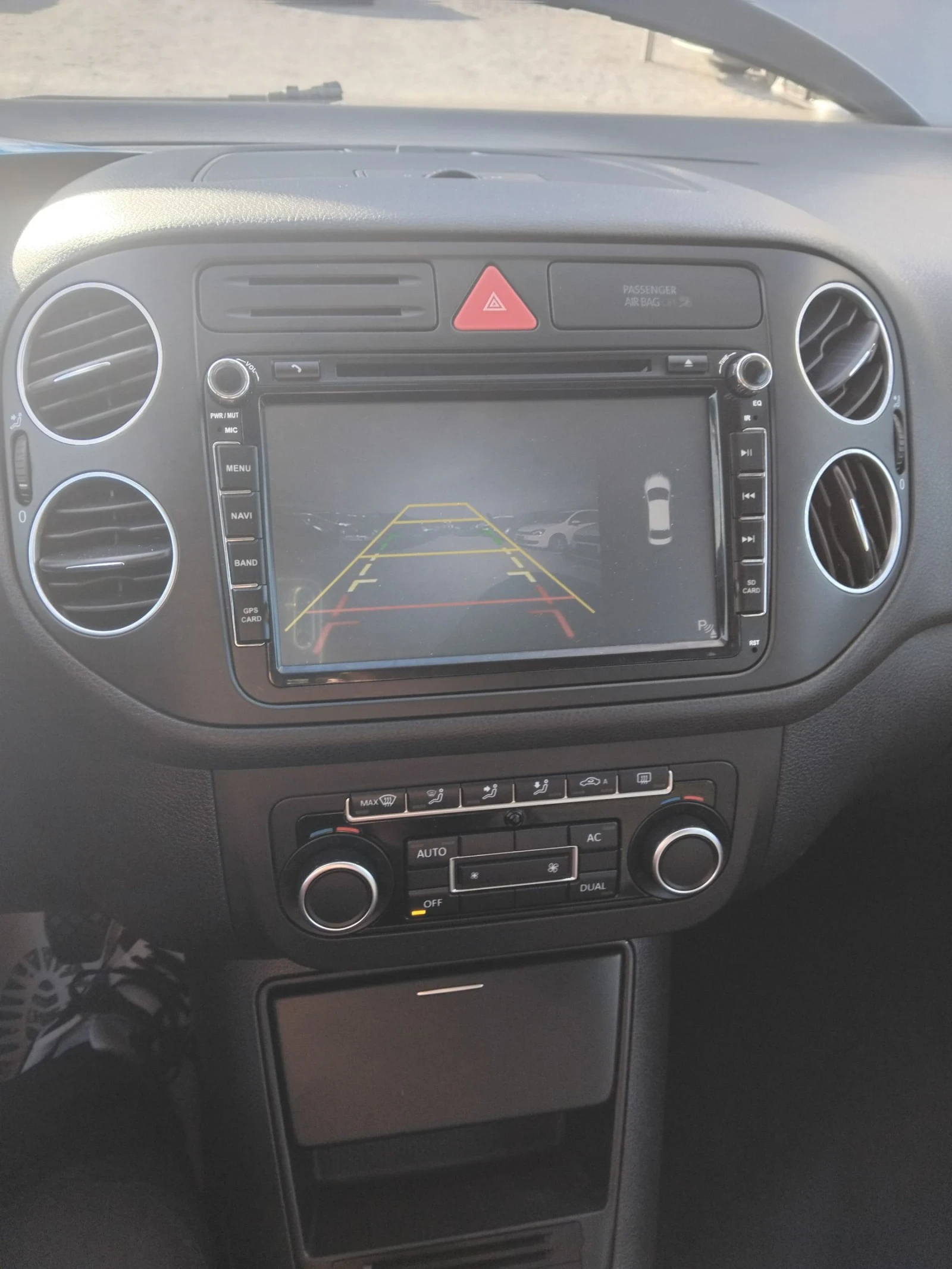 VW Golf Plus 1.6TDi105Highline | Mobile.bg   15