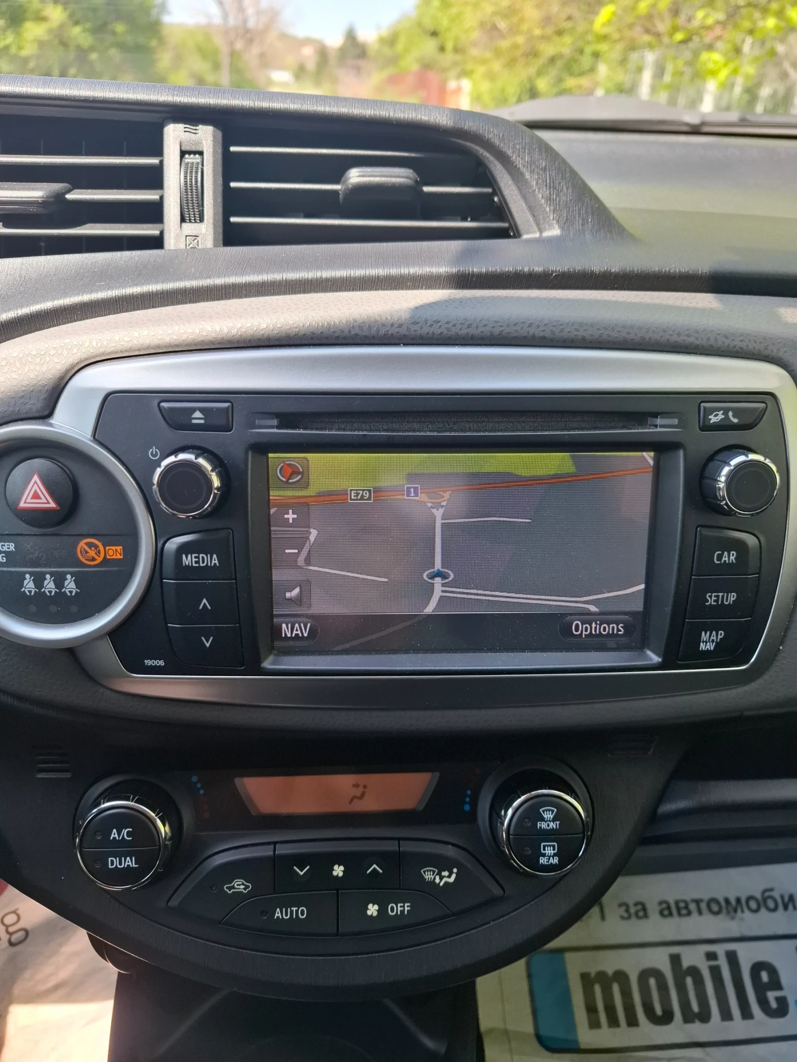 Toyota Yaris 1.3 VVTI - изображение 10