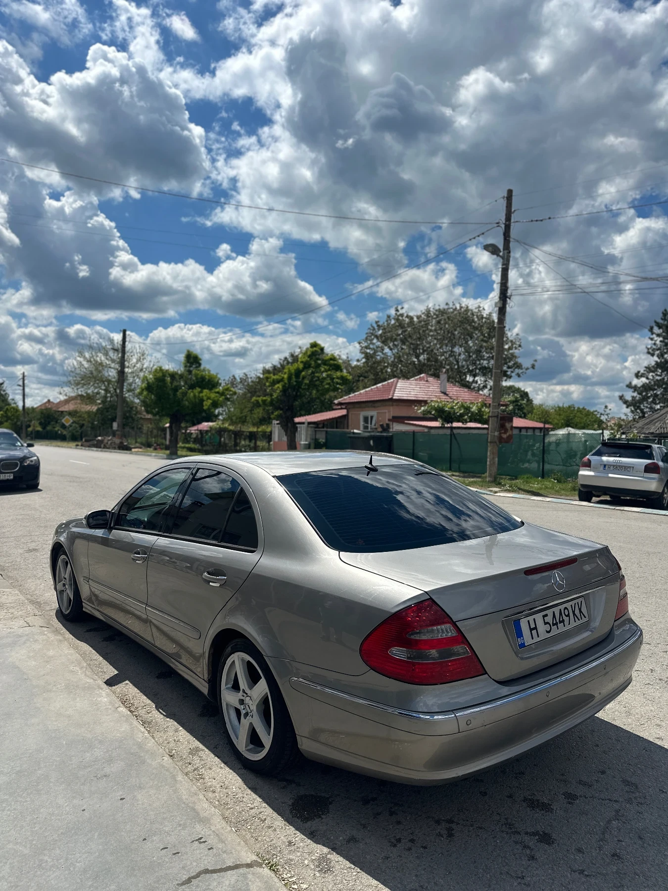 Mercedes-Benz E 320  - изображение 3