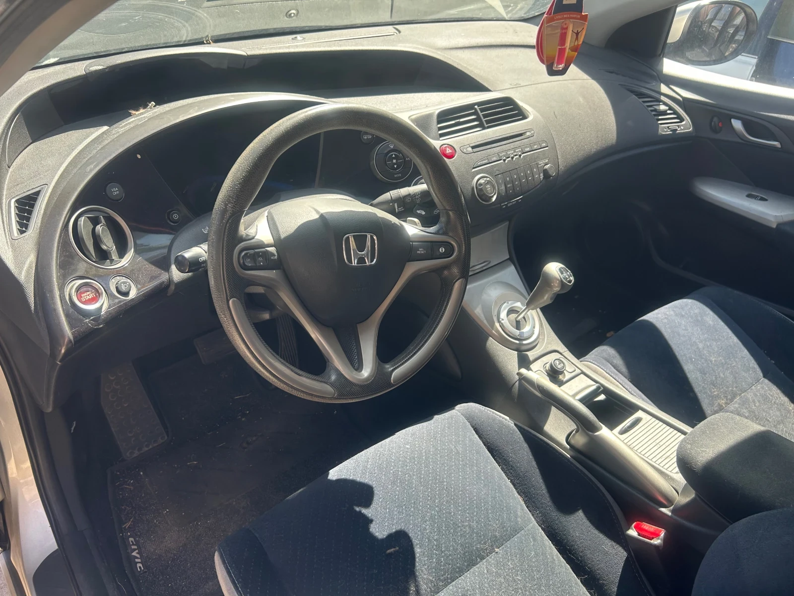Honda Civic 1.8 i  | Mobile.bg — изображение 11