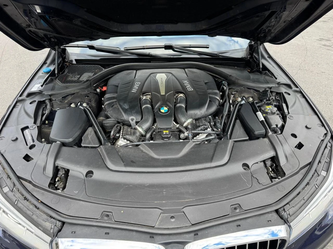 BMW 750 * * xDrive* DIGITAL* PANO*  | Mobile.bg   9