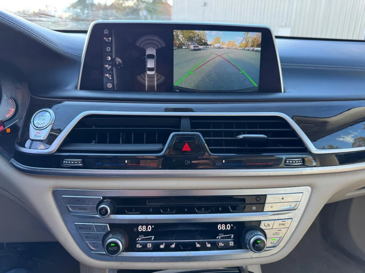 BMW 750 * * xDrive* DIGITAL* PANO*  | Mobile.bg   7