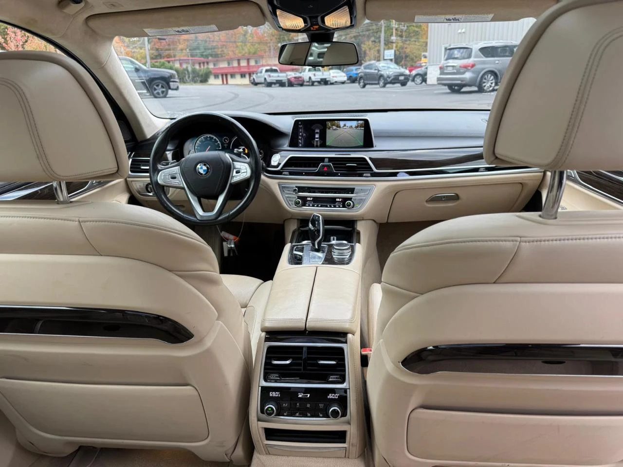 BMW 750 * * xDrive* DIGITAL* PANO*  | Mobile.bg   10