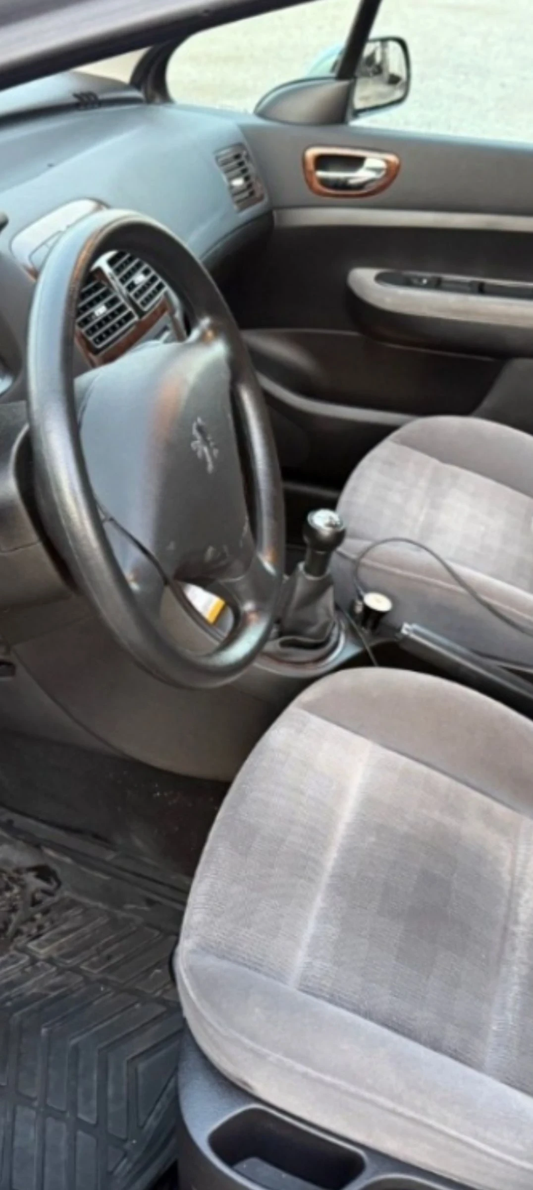 Peugeot 307 Konbi - изображение 5