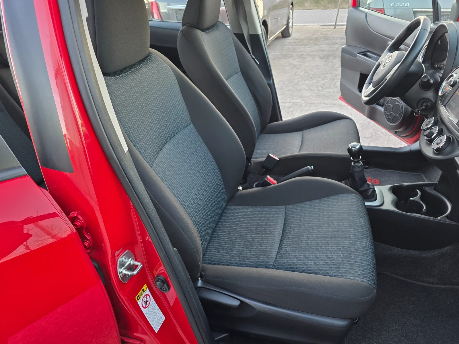 Toyota Yaris 1.33 VVTI Камера Евро 5 - изображение 8