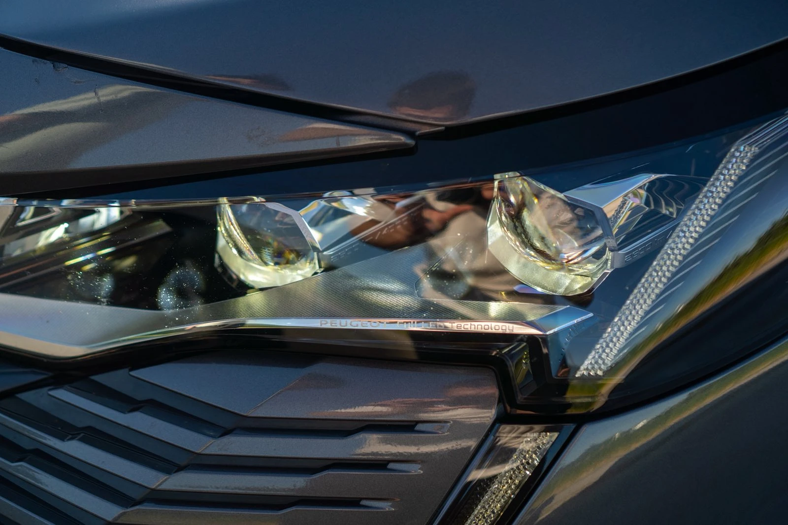 Peugeot 3008 GT* MATRIX* DISTRONIC, снимка 4 - Автомобили и джипове - 53823352