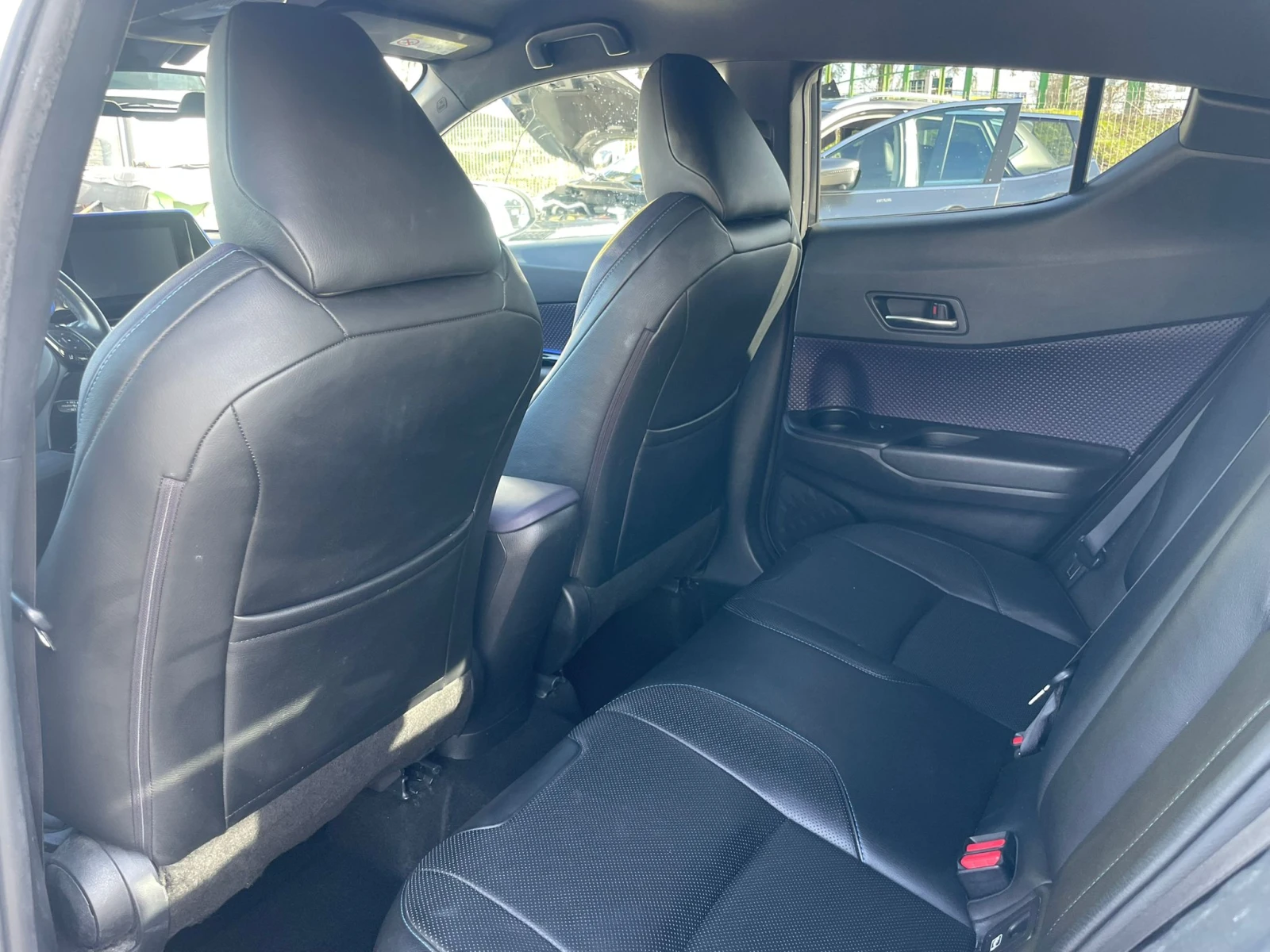 Toyota C-HR /ГАРАНЦИЯ, снимка 12 - Автомобили и джипове - 54158113