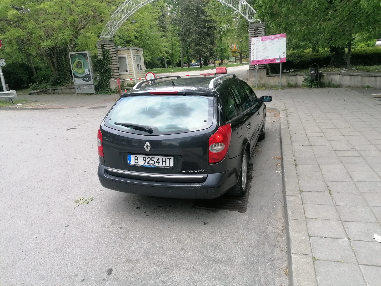 Renault Laguna, снимка 14 - Автомобили и джипове - 54555679