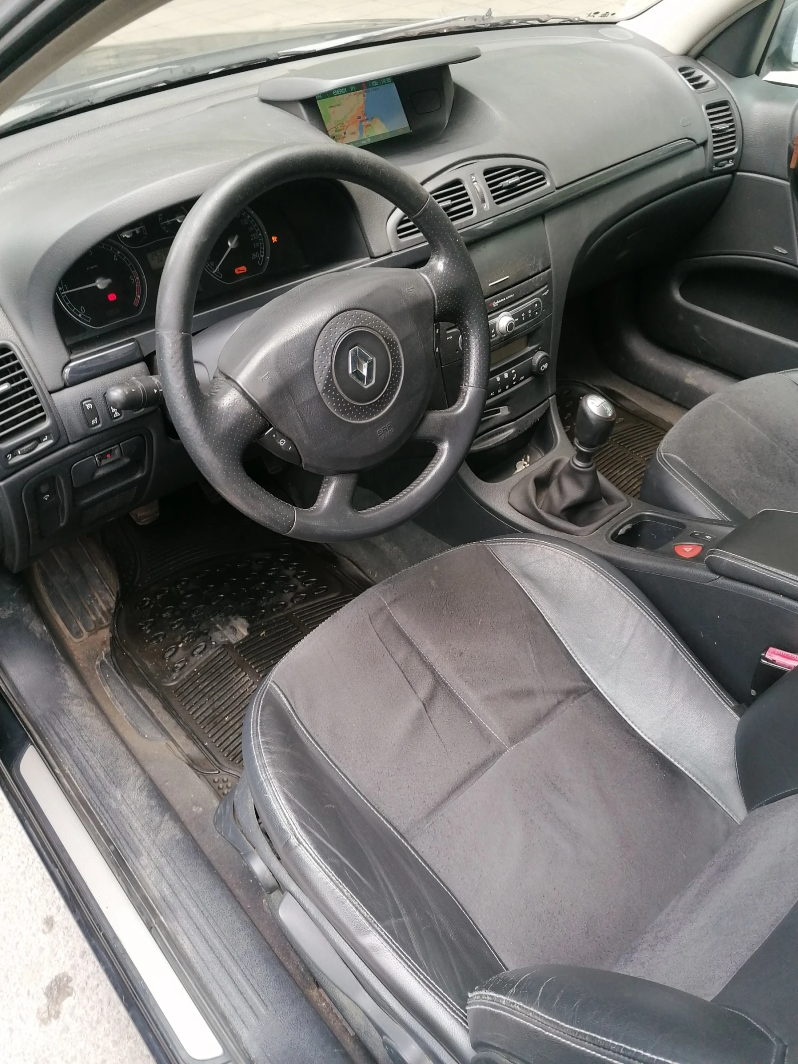 Renault Laguna, снимка 11 - Автомобили и джипове - 54555679