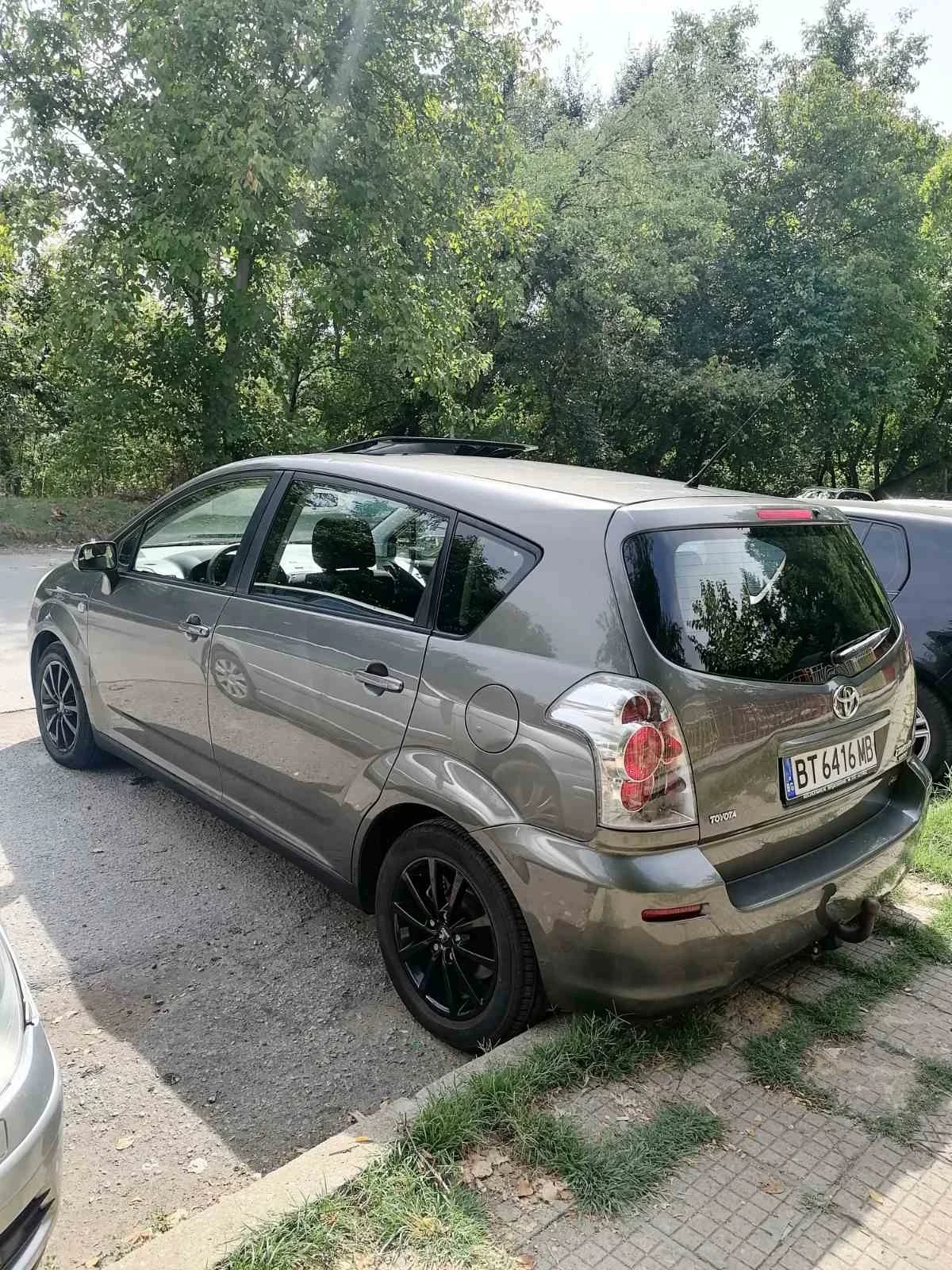 Toyota Corolla verso, снимка 3 - Автомобили и джипове - 54696638