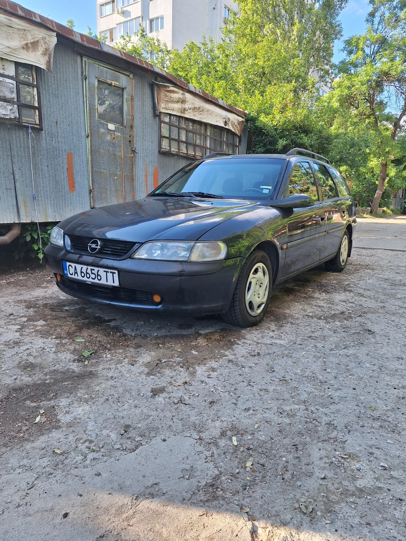 Opel Vectra 1, 6i, снимка 3 - Автомобили и джипове - 54900708
