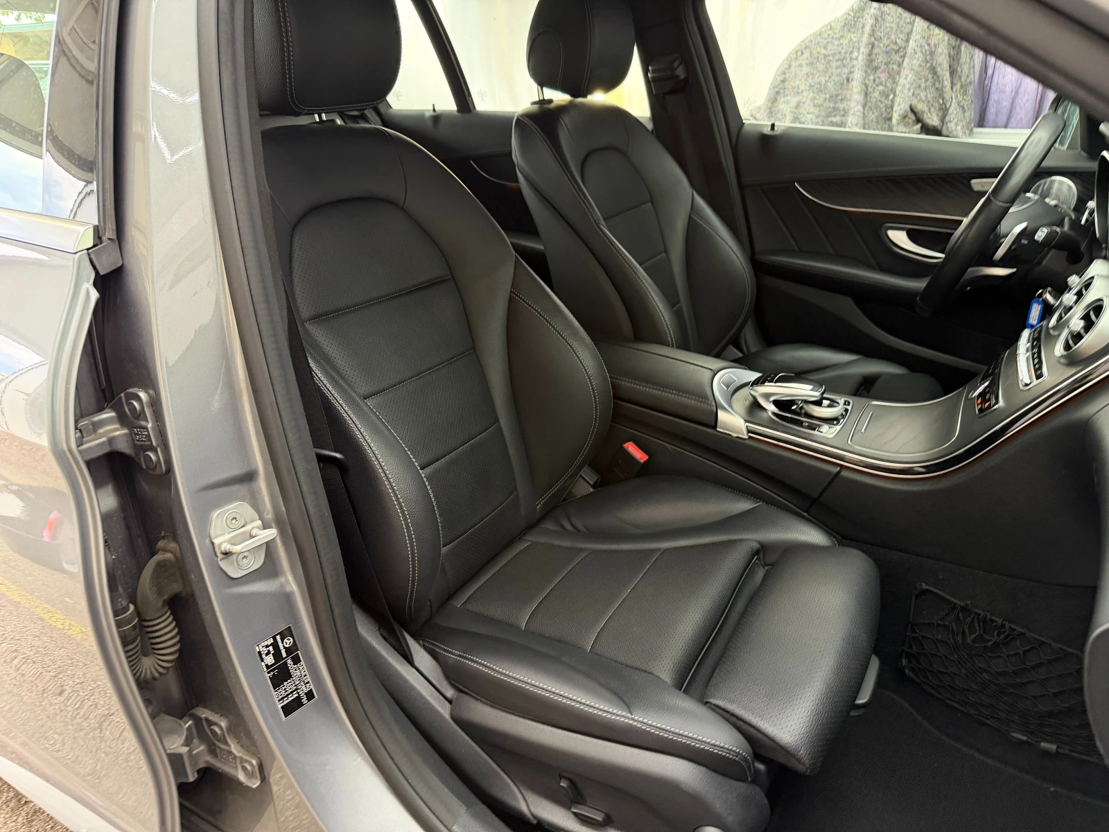 Mercedes-Benz C 250 D* AMG* СЕРВИЗНА КНИЖКА С ПЪЛНА ИСТОРИЯ , снимка 12 - Автомобили и джипове - 55218158